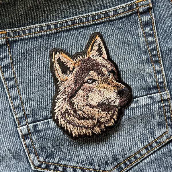 Staring Wolf Head Patch - PATCHERS Iron on Patch