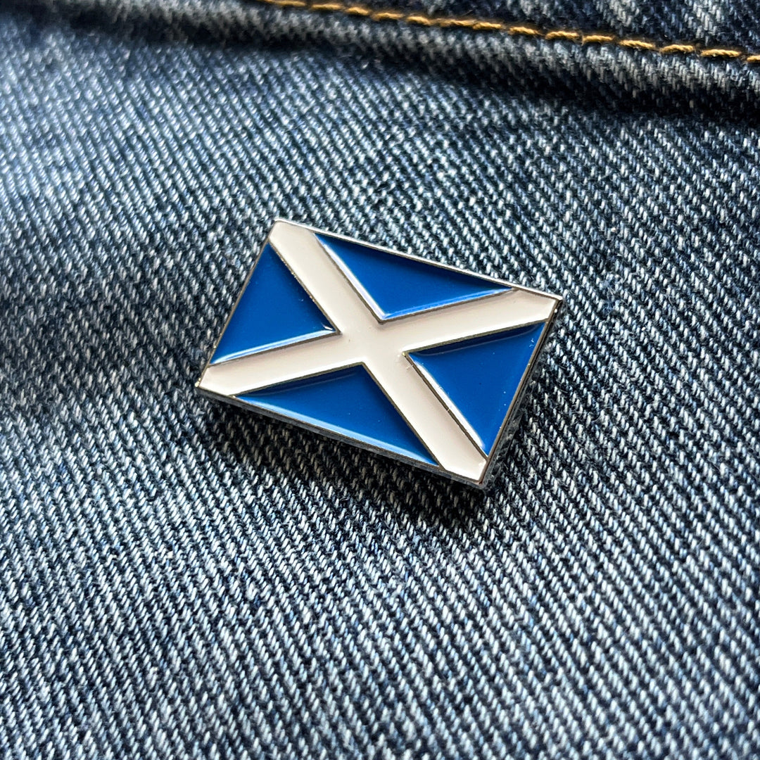 Metal & Enamel Scotland Flag Pin Badge with Secure Locking Back – PATCHERS